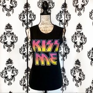 🍀 NWT! Kiss Me Ombré Muscle Tank!